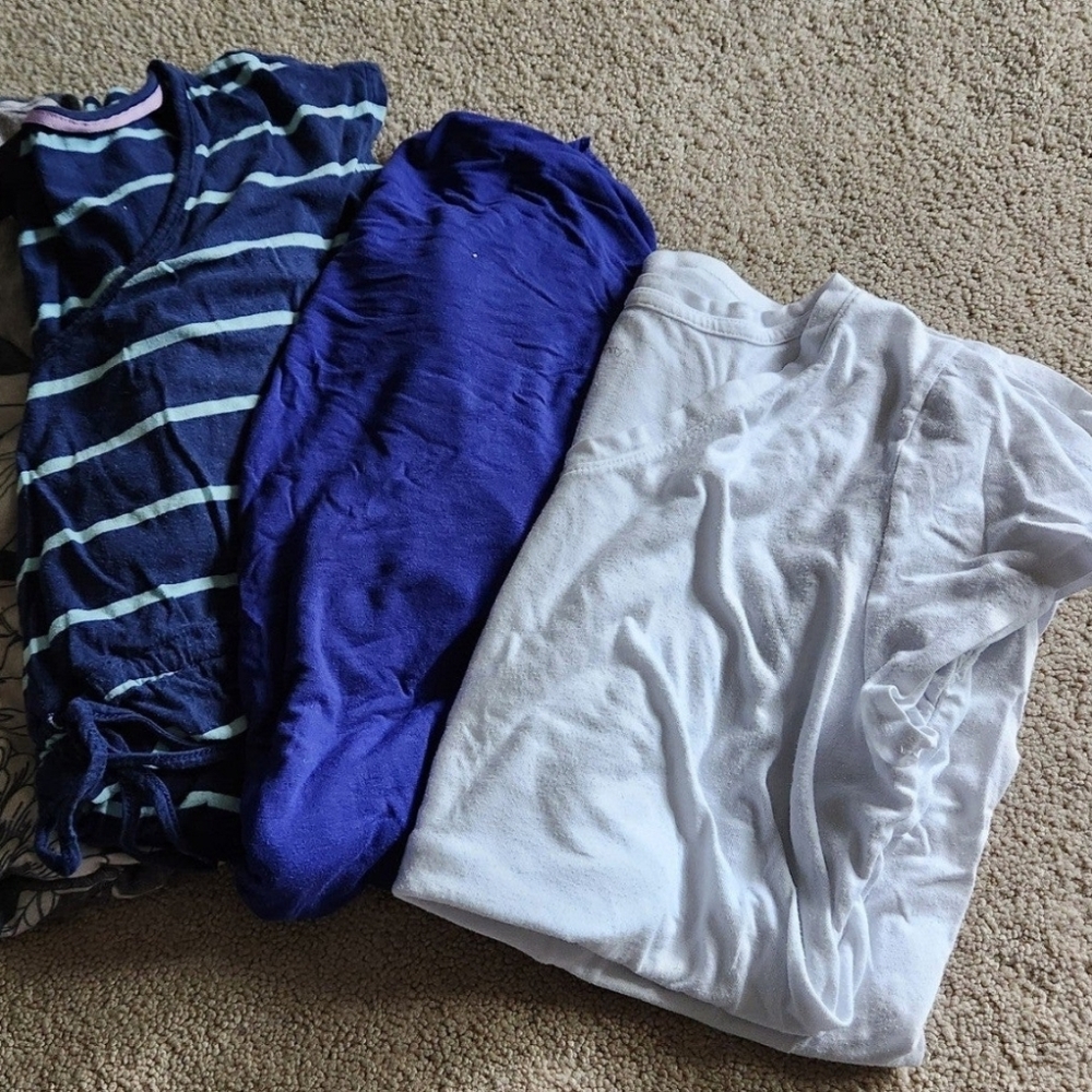 maternity tops size medium